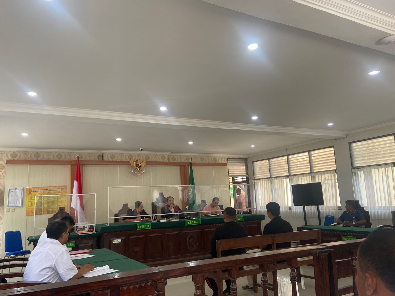 podiumnews.com-Buang Sampah ke Sungai Didenda Rp 150 Ribu 